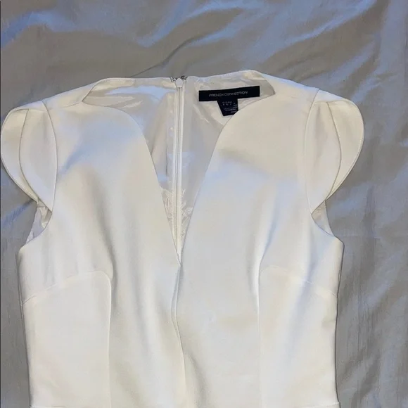 Elegant White Dress - Picture 2 of 4